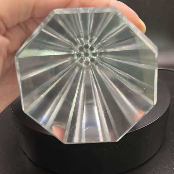 Chrystal Art Glass Large Cone Paperweight 8” - Picture 4 of 5